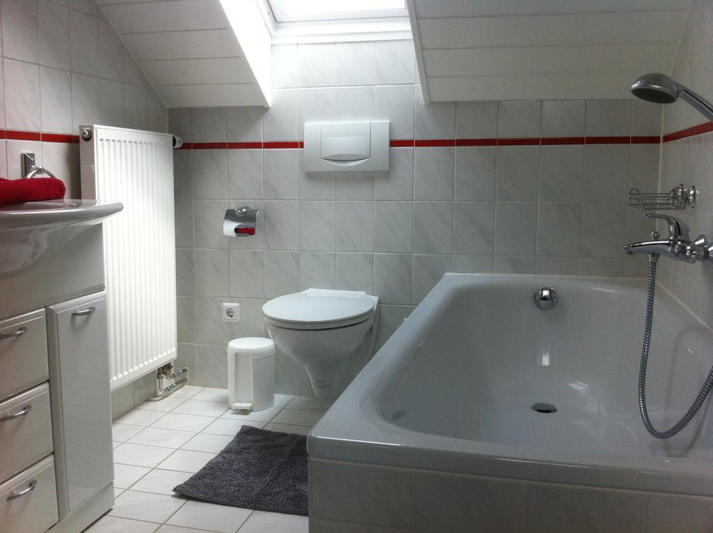 באד בירנבאך Appartement Kirchenblick מראה חיצוני תמונה